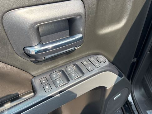 Used 2018 Chevrolet Silverado 1500 LT w/ All Star Edition AWD/4WD image 10