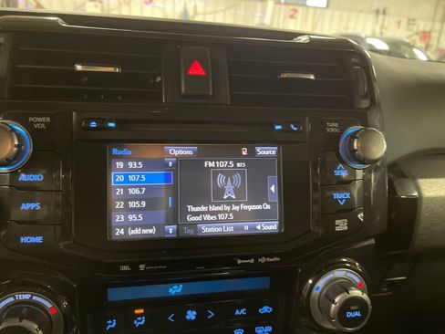 Used 2019 Toyota 4Runner Limited AWD/4WD image 22