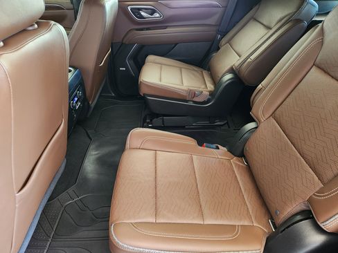 Used 2021 Chevrolet Tahoe High Country w/ Premium Package image 30