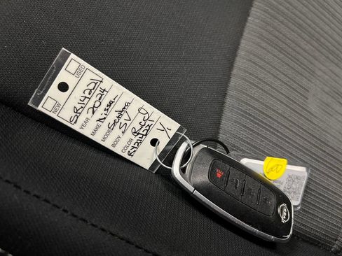 Used 2024 Nissan Sentra SV FWD image 32