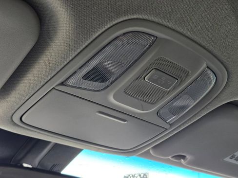 Used 2020 Kia Niro LXS image 30