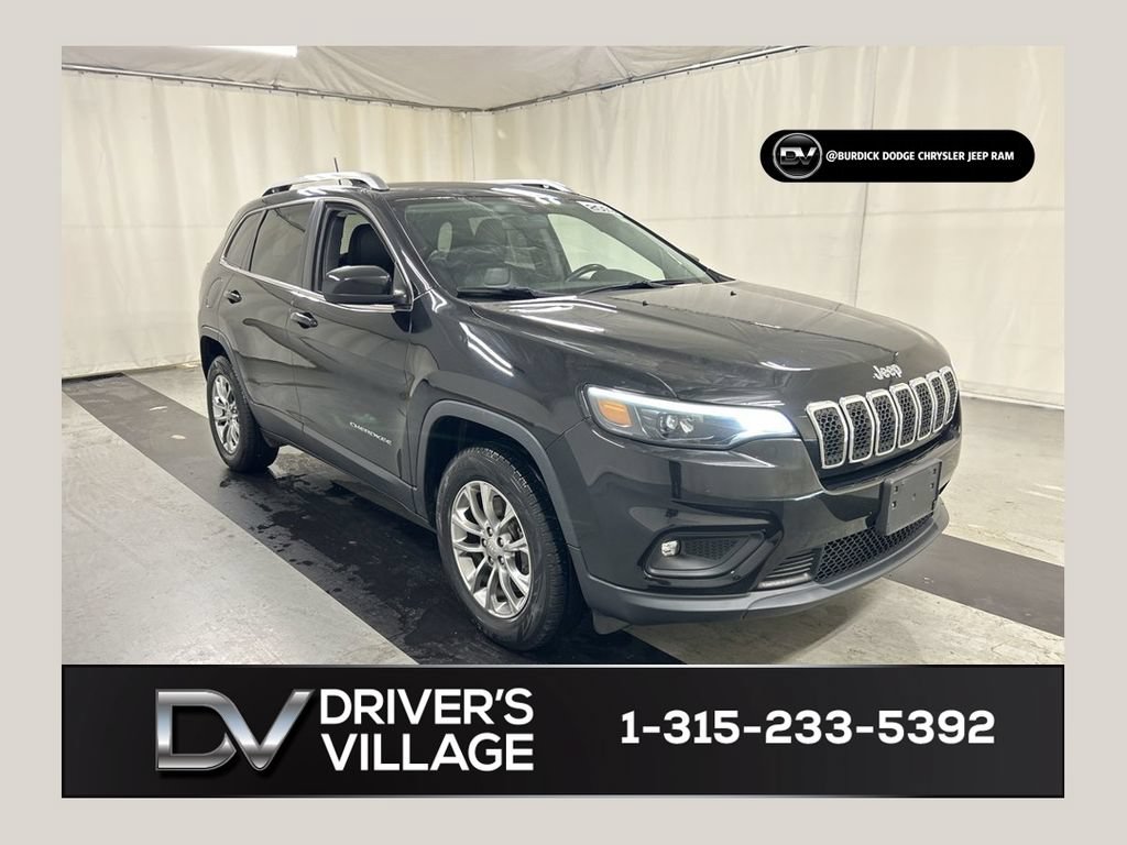 Used 2019 Jeep Cherokee Latitude Plus w/ Cold Weather Group AWD/4WD image 1