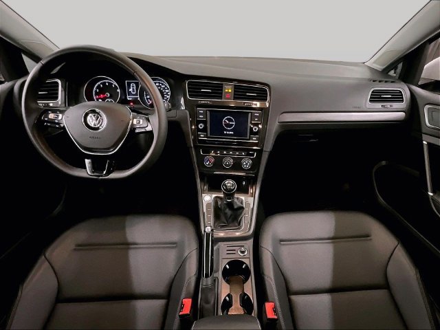 Used 2021 Volkswagen Golf 4-Door FWD image 14