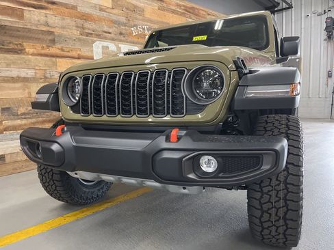 New 2026 Jeep Gladiator Mojave AWD/4WD image 14