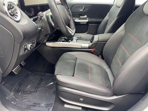 Used 2024 Mercedes-Benz EQB 250+ image 25