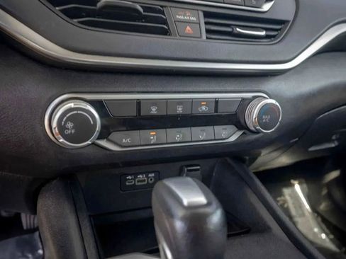 Used 2020 Nissan Altima 2.5 S image 36