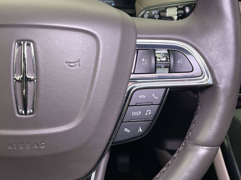 Used 2022 Lincoln Nautilus Reserve w/ Equipment Group 201A AWD/4WD image 40