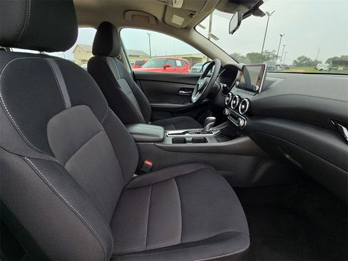 Used 2024 Nissan Sentra SV image 10