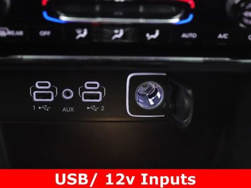 Used 2024 Jeep Grand Cherokee Laredo image 5