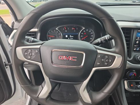 Certified 2023 GMC Acadia SLE w/ Driver Convenience Package AWD/4WD image 13