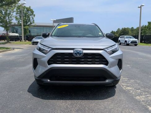Used 2023 Toyota RAV4 XLE w/ Convenience Package FWD image 9