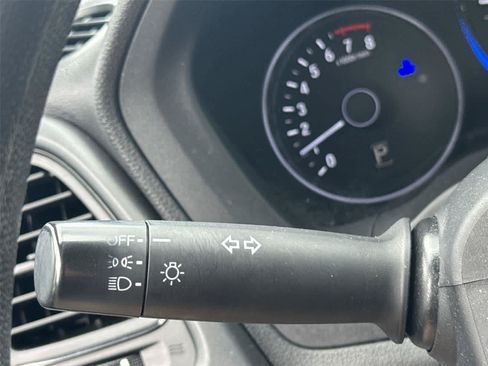 Used 2019 Honda HR-V LX image 19