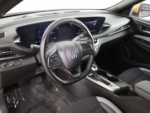 Used 2024 Buick Envista Preferred w/ Convenience I Package FWD image 25
