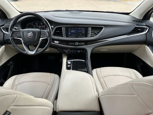 Used 2024 Buick Enclave Essence image 13