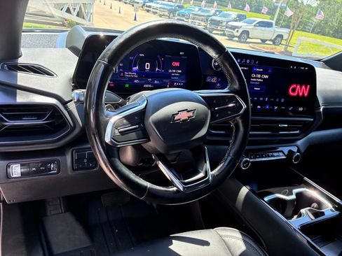 Used 2026 Chevrolet Silverado EV LT AWD/4WD image 21