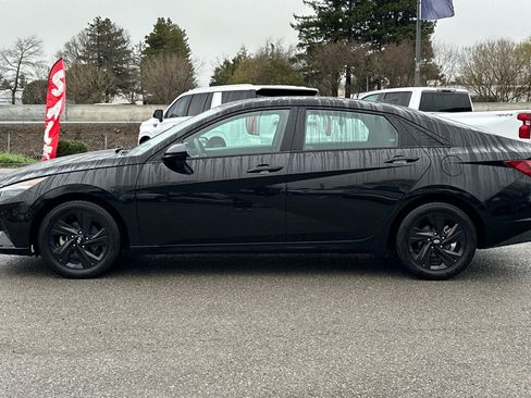 Used 2023 Hyundai Elantra SEL FWD image 7
