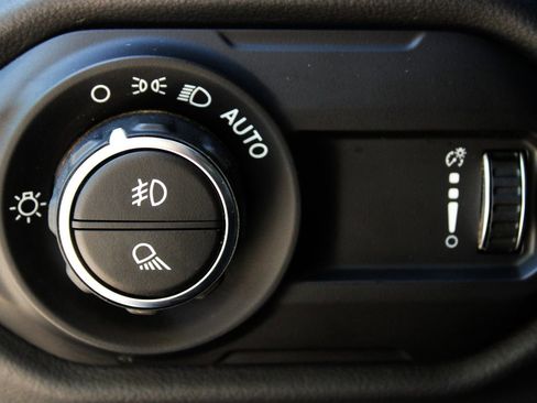 Used 2026 Jeep Gladiator Rubicon AWD/4WD image 32