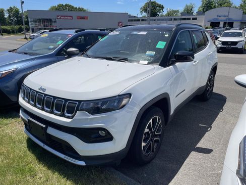 Used 2022 Jeep Compass Limited AWD/4WD image 3