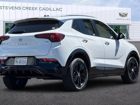 Used 2024 Buick Encore GX Sport Touring FWD image 3