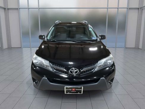 Used 2013 Toyota RAV4 LE image 3