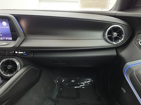 Used 2019 Chevrolet Camaro SS w/ Black Appearance Package image 39