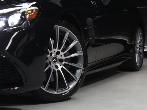 Used 2019 Mercedes-Benz SL 450 w/ Premium Package image 21