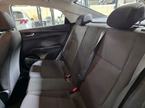 Used 2019 Hyundai Accent SE FWD image 14