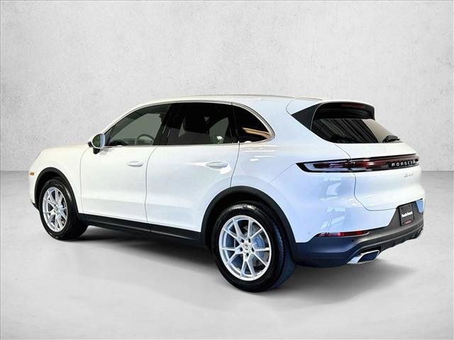 Used 2026 Porsche Cayenne AWD/4WD image 3