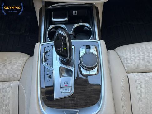 Used 2016 BMW 740i w/ Executive Package 2 RWD image 33