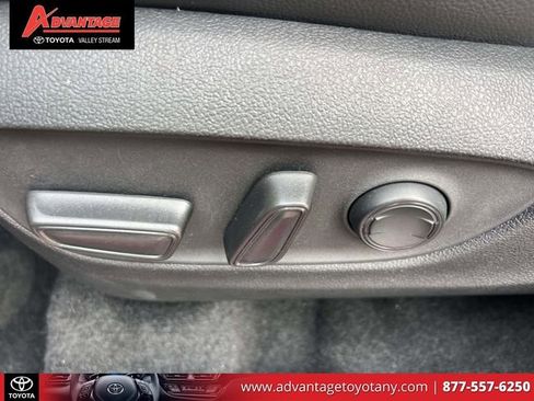 Certified 2024 Toyota Highlander XLE AWD/4WD image 21