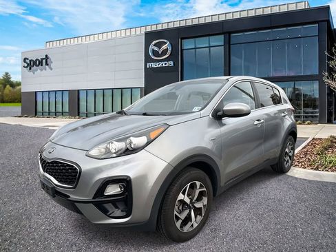 Used 2020 Kia Sportage LX image 8