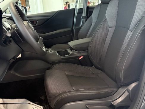 Used 2025 Subaru Outback image 12