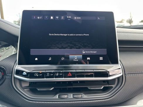 New 2026 Jeep Compass Altitude image 33