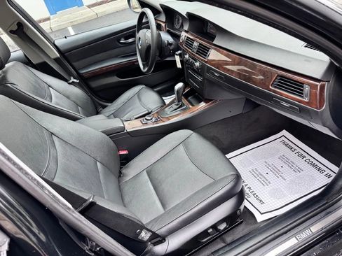 Used 2010 BMW 328i xDrive Sedan image 11
