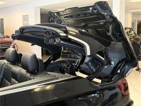 Used 2013 BMW M3 Convertible RWD image 30