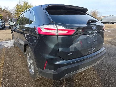 Used 2023 Ford Edge SEL w/ Convenience Package image 4