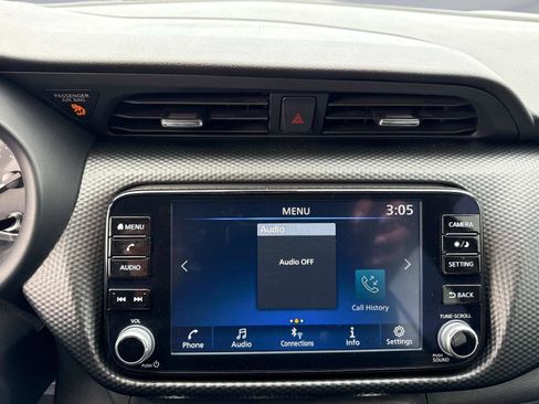 Used 2023 Nissan Kicks SV image 23