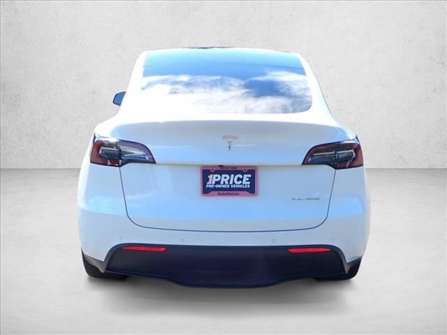 Used 2022 Tesla Model Y Long Range AWD/4WD image 3