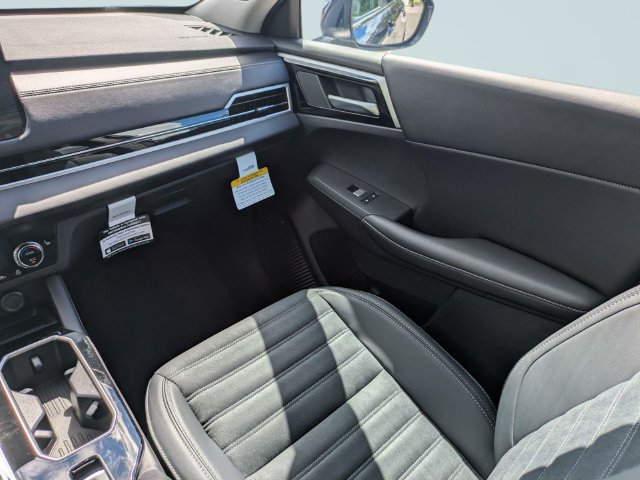 New 2026 Mitsubishi Outlander SE FWD image 19