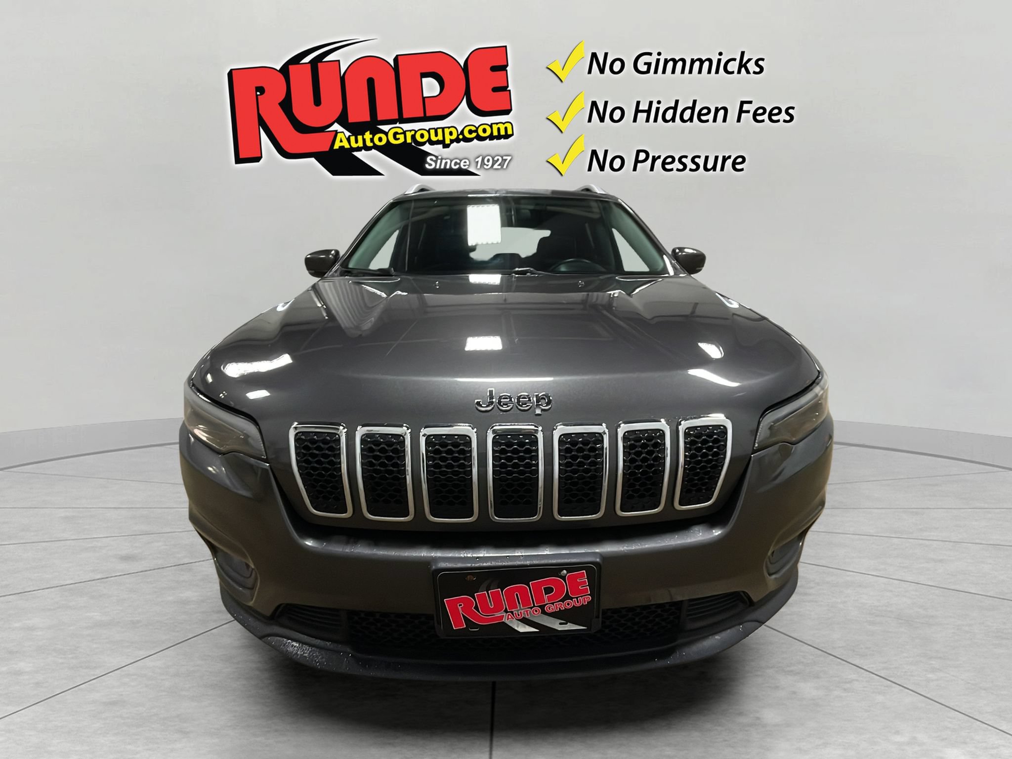 Used 2019 Jeep Cherokee Latitude Plus w/ Cold Weather Group AWD/4WD image 9