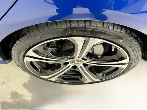 Used 2025 Mercedes-Benz C 300 Sedan image 34