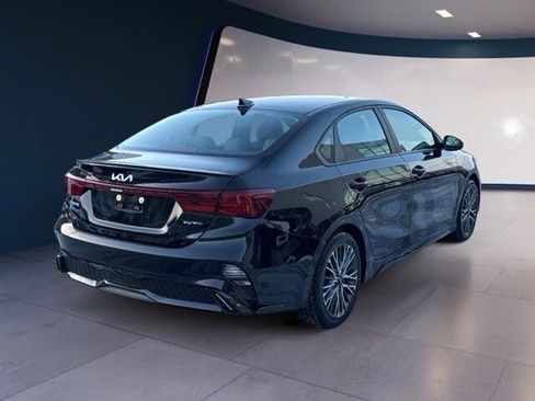 Certified 2023 Kia Forte GT-Line image 5