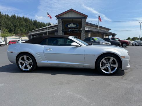 Used 2012 Chevrolet Camaro SS w/ RS Package RWD image 4