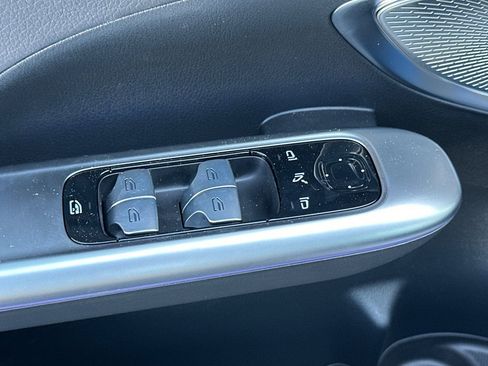 New 2025 Mercedes-Benz C 300 Sedan image 25