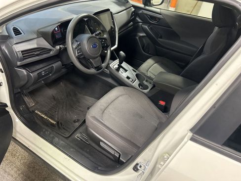 Used 2024 Subaru Crosstrek 2.0i Premium w/ Popular Package #3 image 6