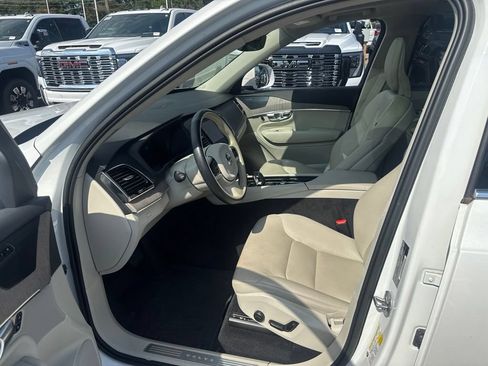 Used 2023 Volvo XC90 B6 Plus w/ Protection Package Premier AWD/4WD image 9