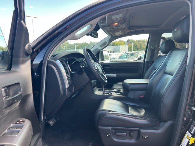 Used 2021 Toyota Sequoia TRD Pro AWD/4WD image 31