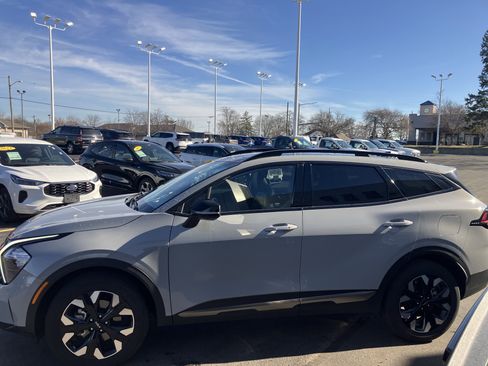 Used 2023 Kia Sportage X-Line w/ X-Line Premium Package image 4