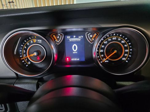 Used 2022 Jeep Gladiator Sport AWD/4WD image 8