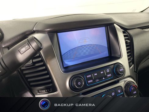 Used 2018 Chevrolet Suburban LS w/ All-Season Package image 2